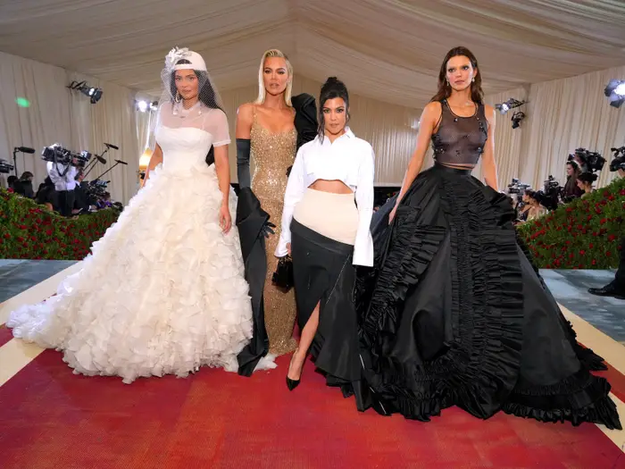 The Kardashians and Jenners enter the Met Gala