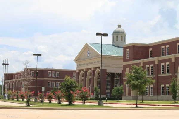 College Park to stay on 7-period schedule