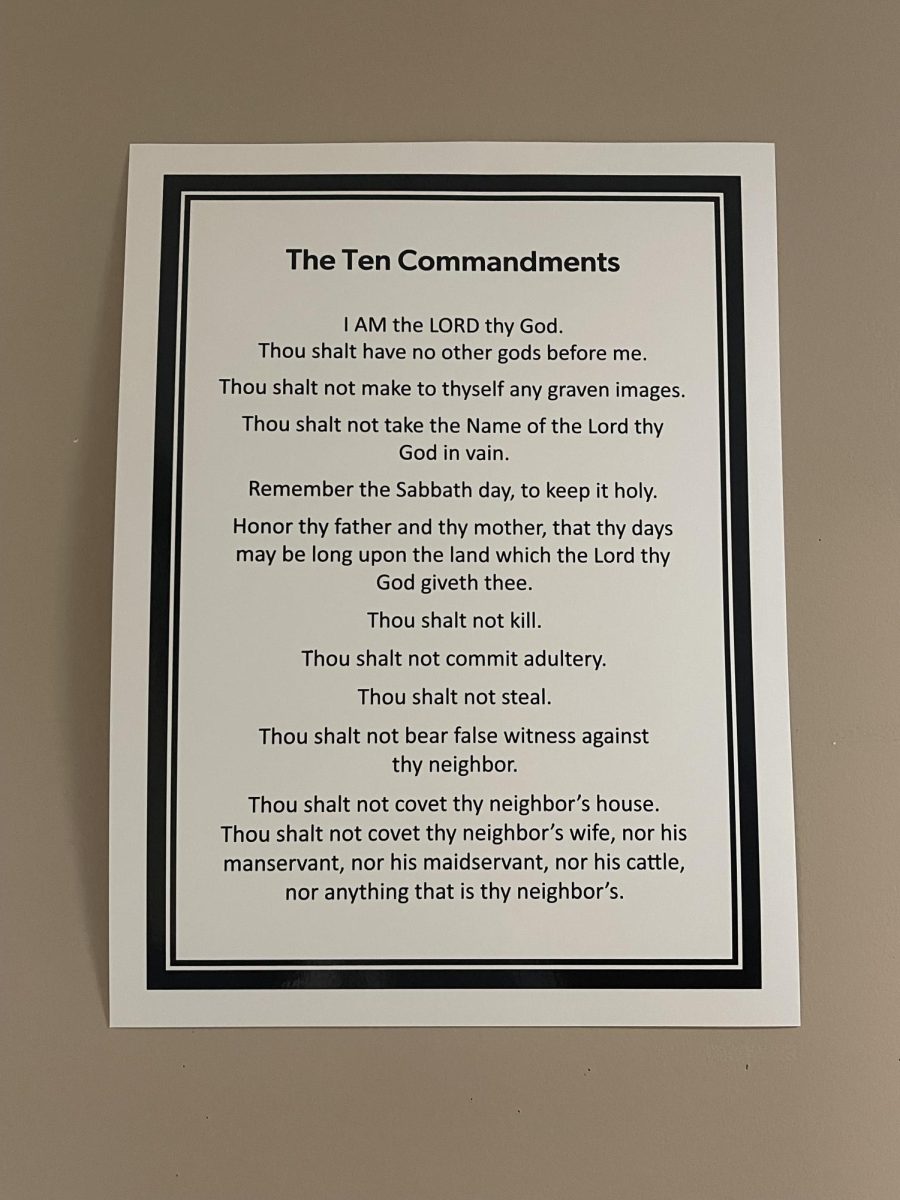 Should the 10 Commandments be Taken Down from Classrooms?